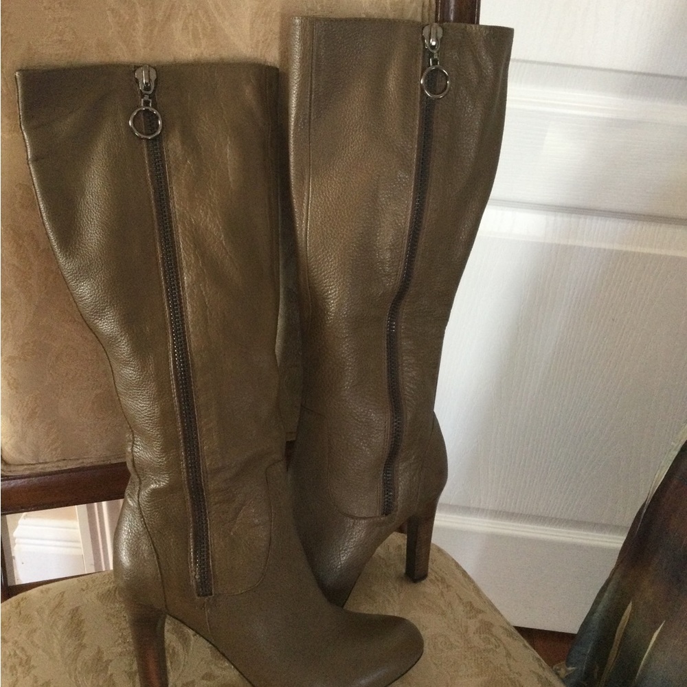 Leather boots with size 7.5 heel